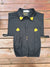 Conjunto de cuello y puño con un detalle de corazones dorados bordados en el cuello y mangas. El color negro elegante e ideal para combinar con todas tus prendas.